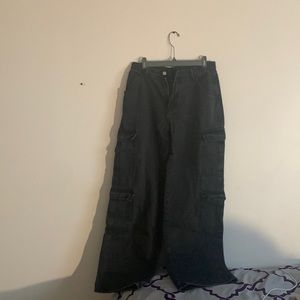 L | SHEIN Washed Black Wide Leg Cargos